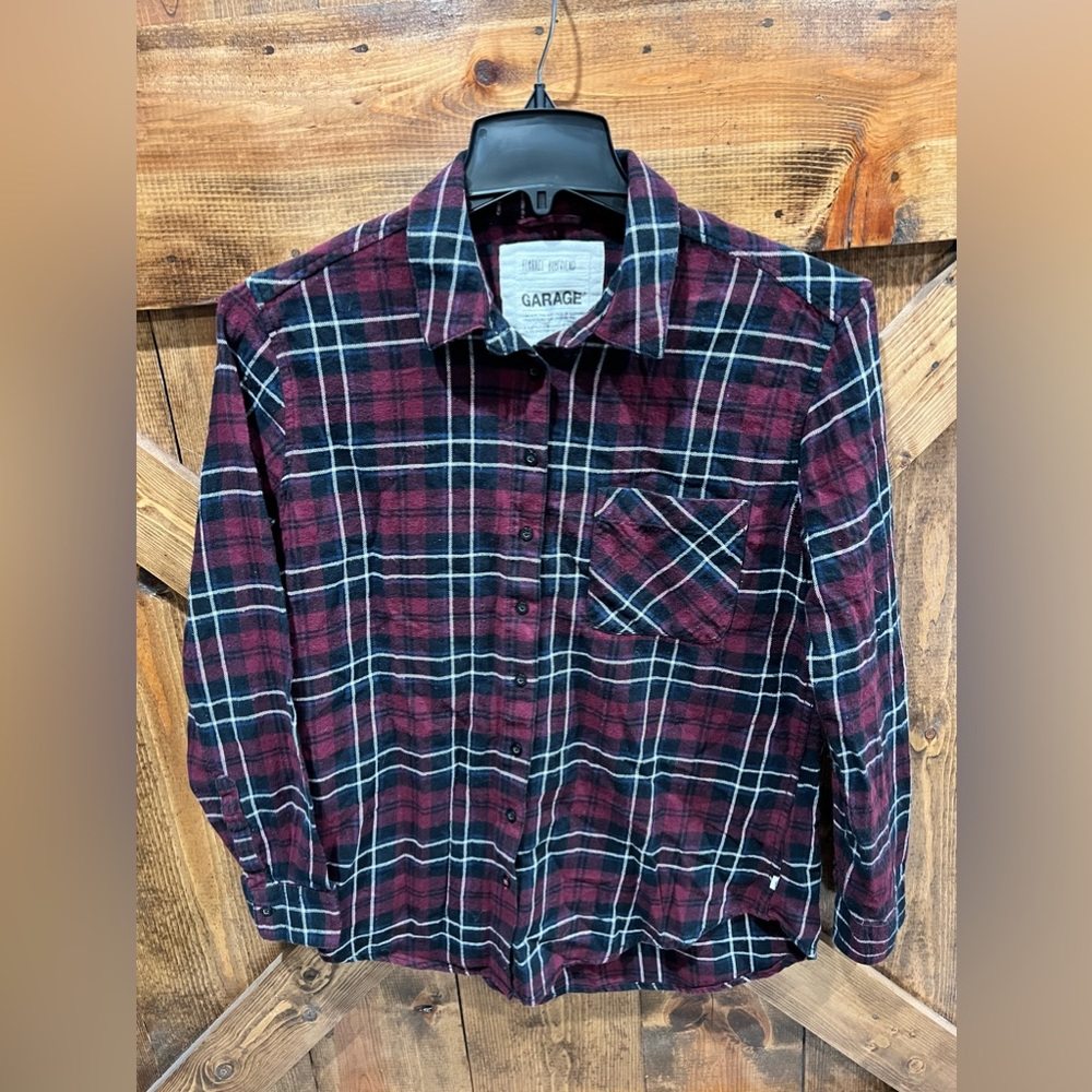 GARAGE Flannel - Boyfriend fit. Size Small
